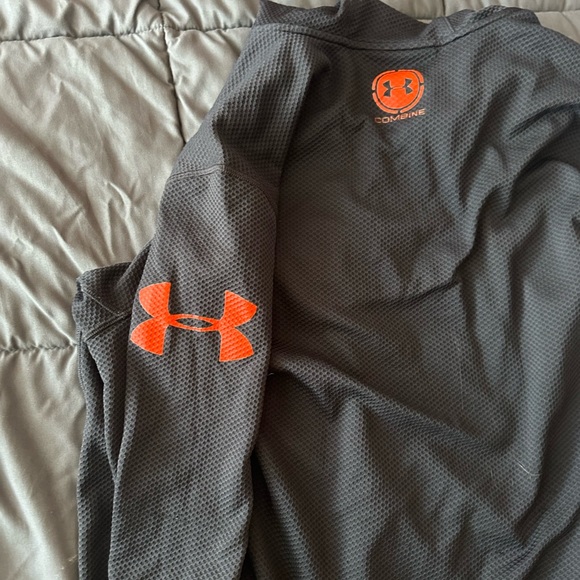 Under Armour Combine Hoodie Men’s L Fitted Pullover Quarter Zip Black Orange - Picture 4 of 5